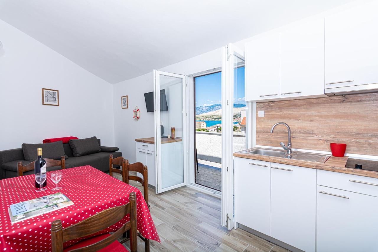 Apartment Plemic Pag Town Bagian luar foto