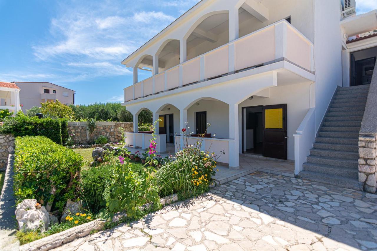 Apartment Plemic Pag Town Bagian luar foto