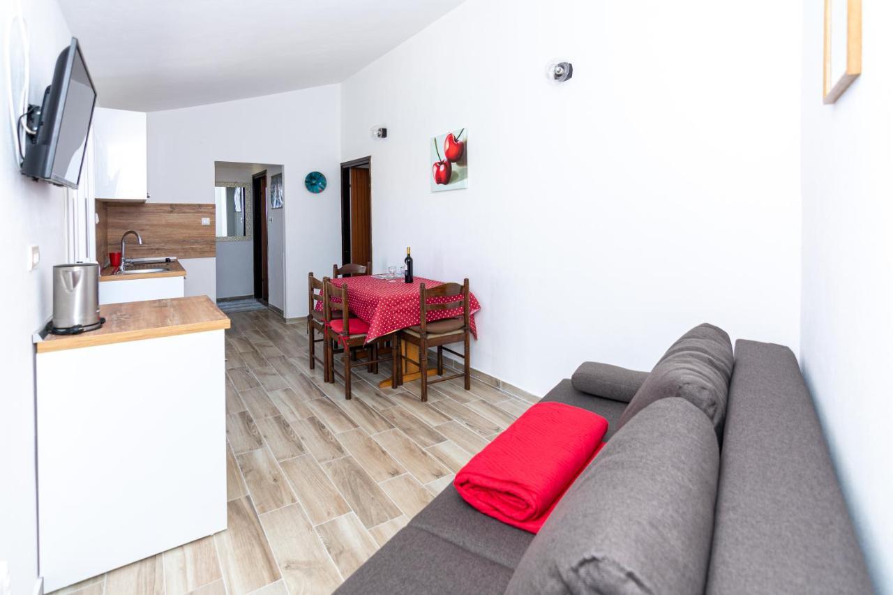Apartment Plemic Pag Town Bagian luar foto