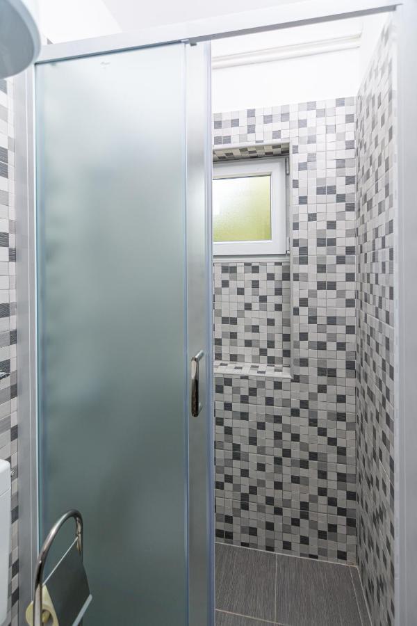 Apartment Plemic Pag Town Bagian luar foto