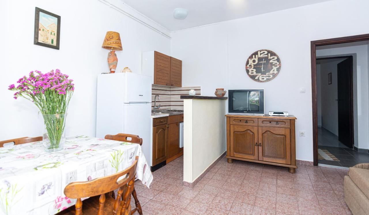 Apartment Plemic Pag Town Bagian luar foto