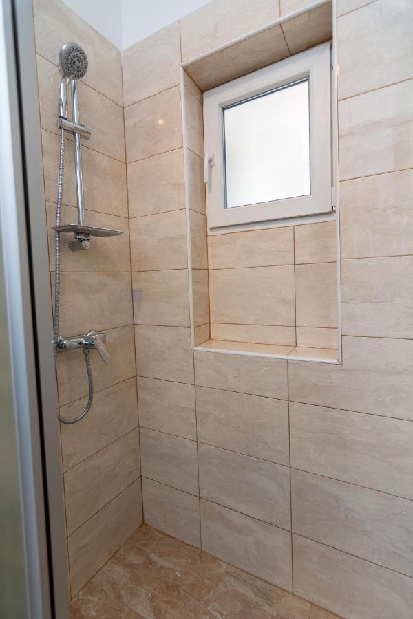 Apartment Plemic Pag Town Bagian luar foto
