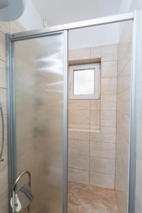 Apartment Plemic Pag Town Bagian luar foto