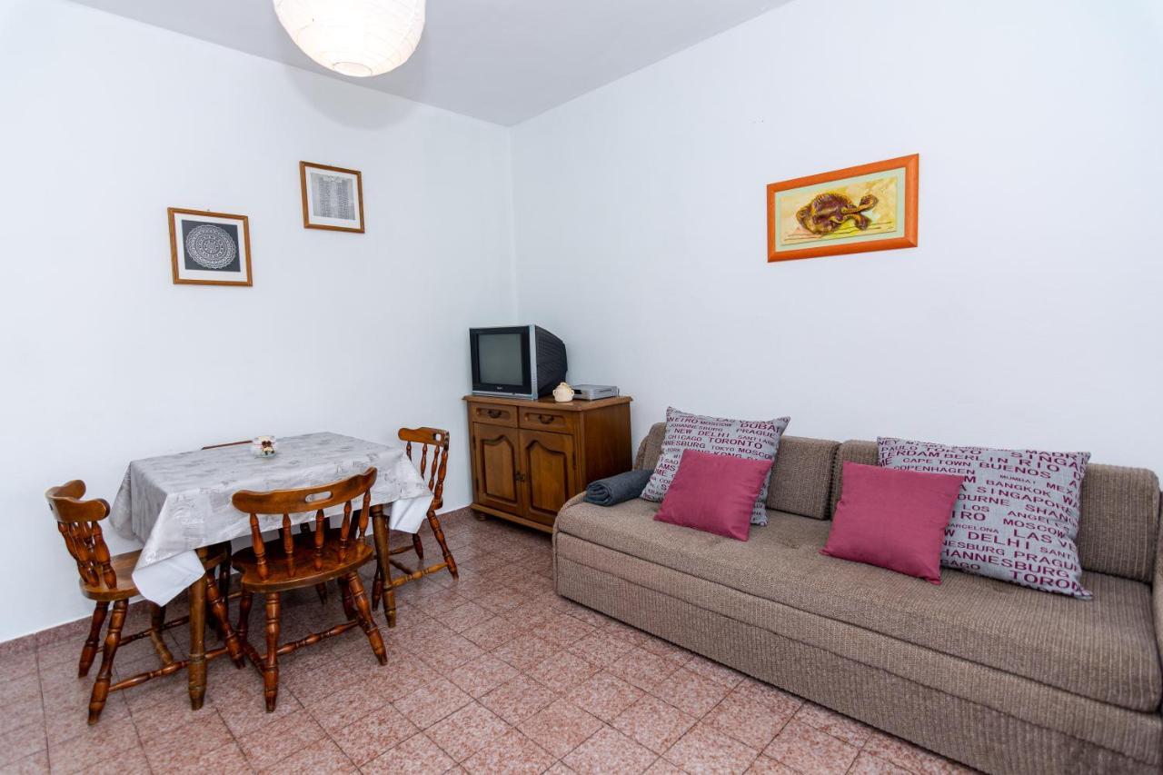 Apartment Plemic Pag Town Bagian luar foto