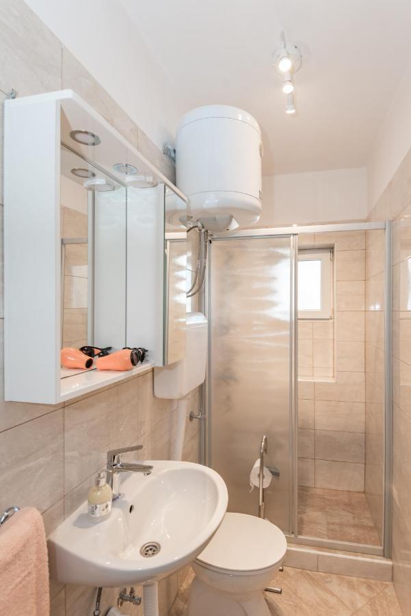 Apartment Plemic Pag Town Bagian luar foto