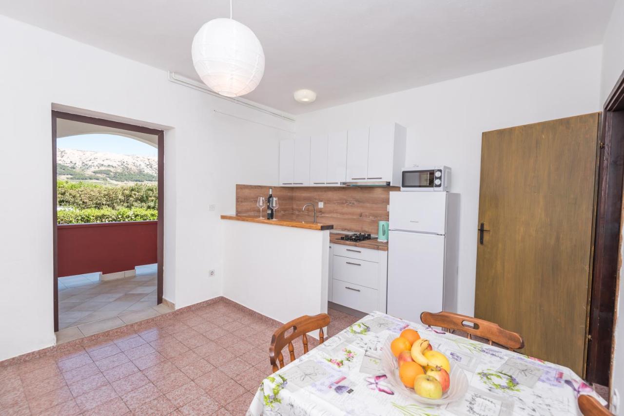 Apartment Plemic Pag Town Bagian luar foto